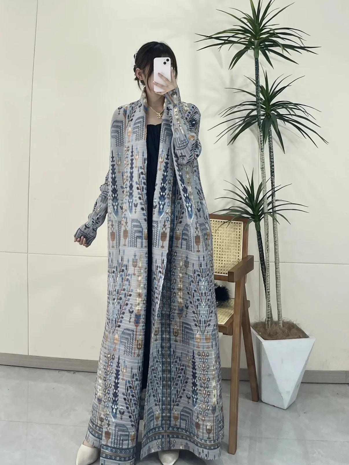 Dusty Blue/Grey Pleated Abaya with Vintage Print