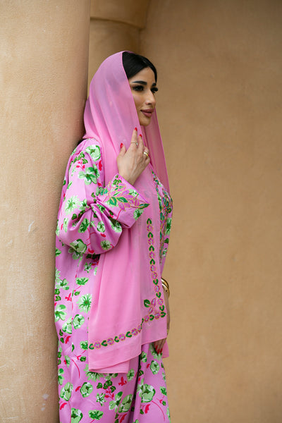 Mix Floral Mukhawar with scarf in Pink