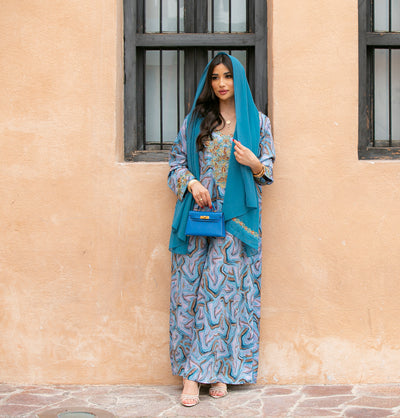 Wave Mukhawar in Blue with scarf