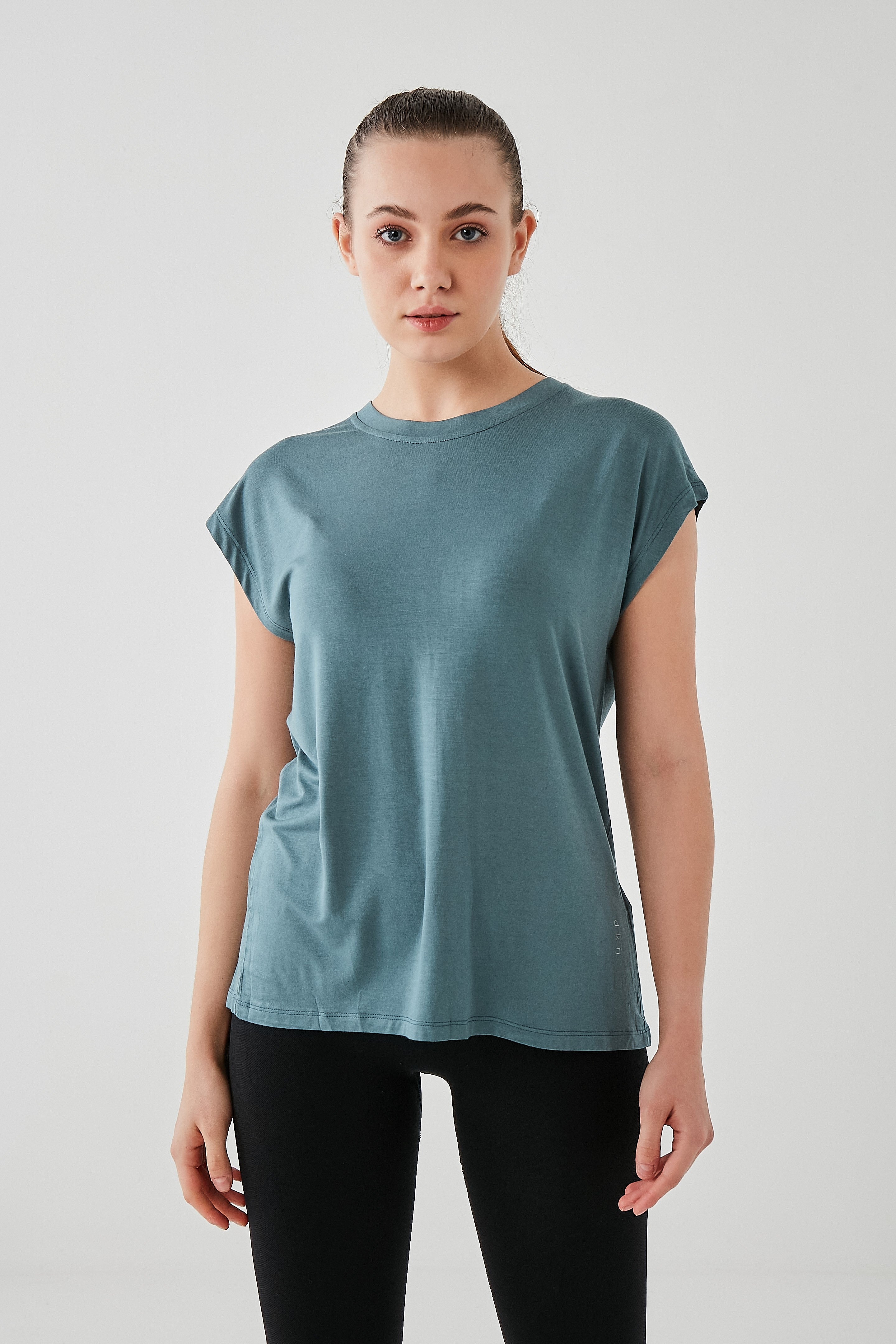 DKN Turquoise Cropped Back Top