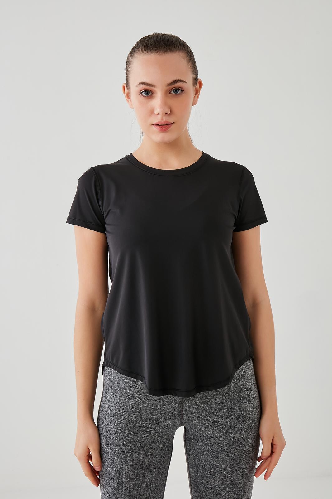 DKN Adjust the back T-Shirt in Black