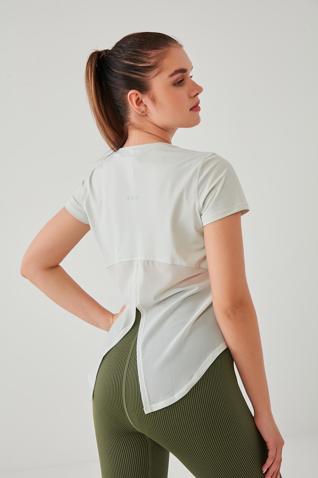 DKN Adjust the back T-Shirt in Mint Green