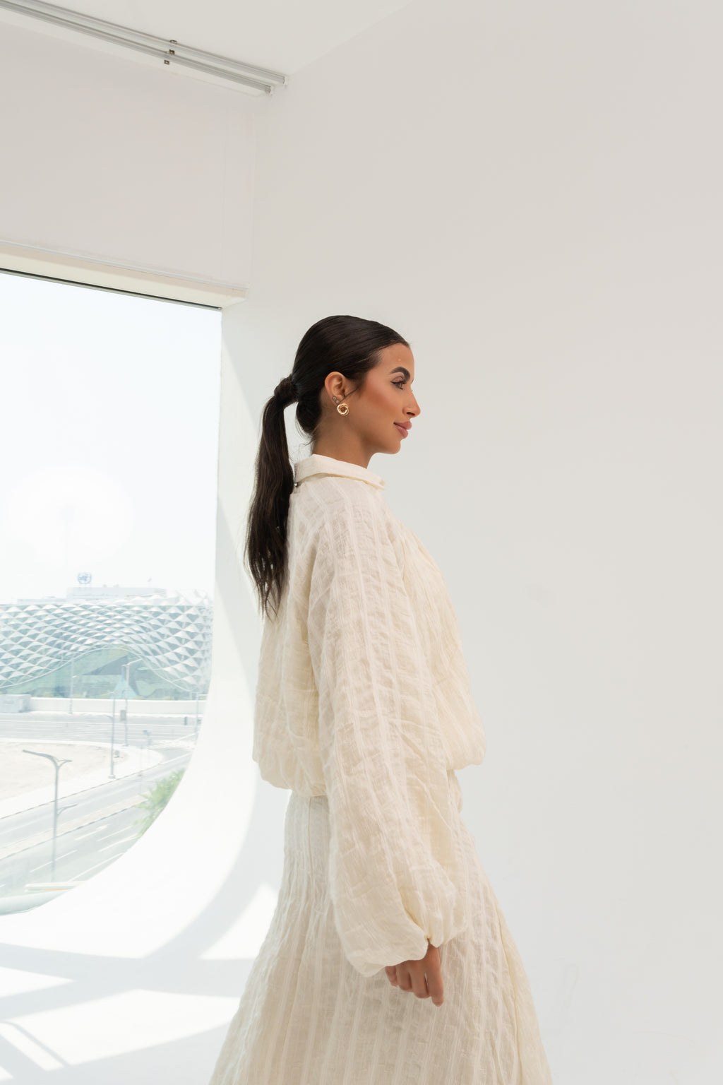 BEIGE OVERSIZED BLOUSE WITH MAXI SKIRT - STRIPED