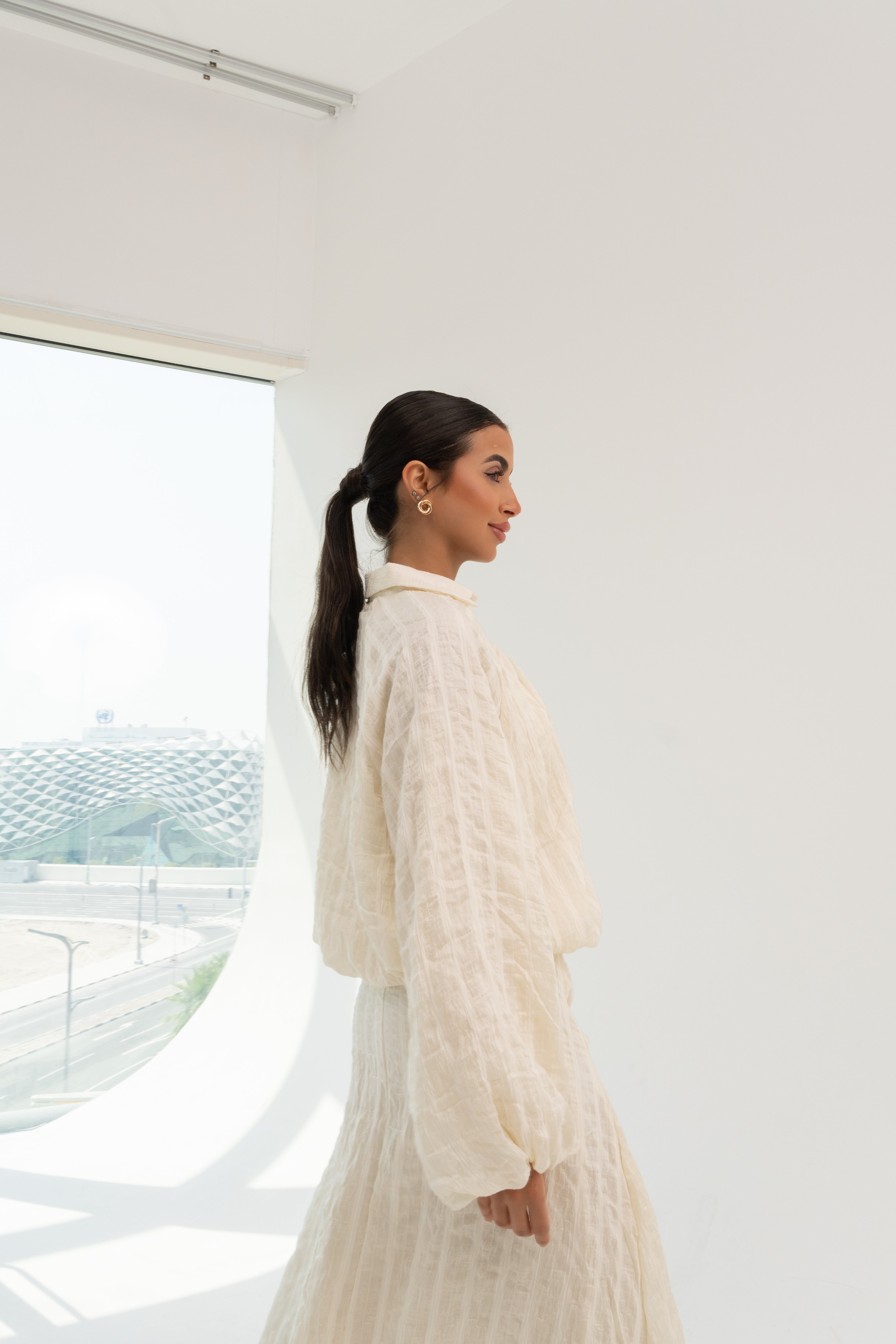 BEIGE OVERSIZED BLOUSE WITH MAXI SKIRT - STRIPED