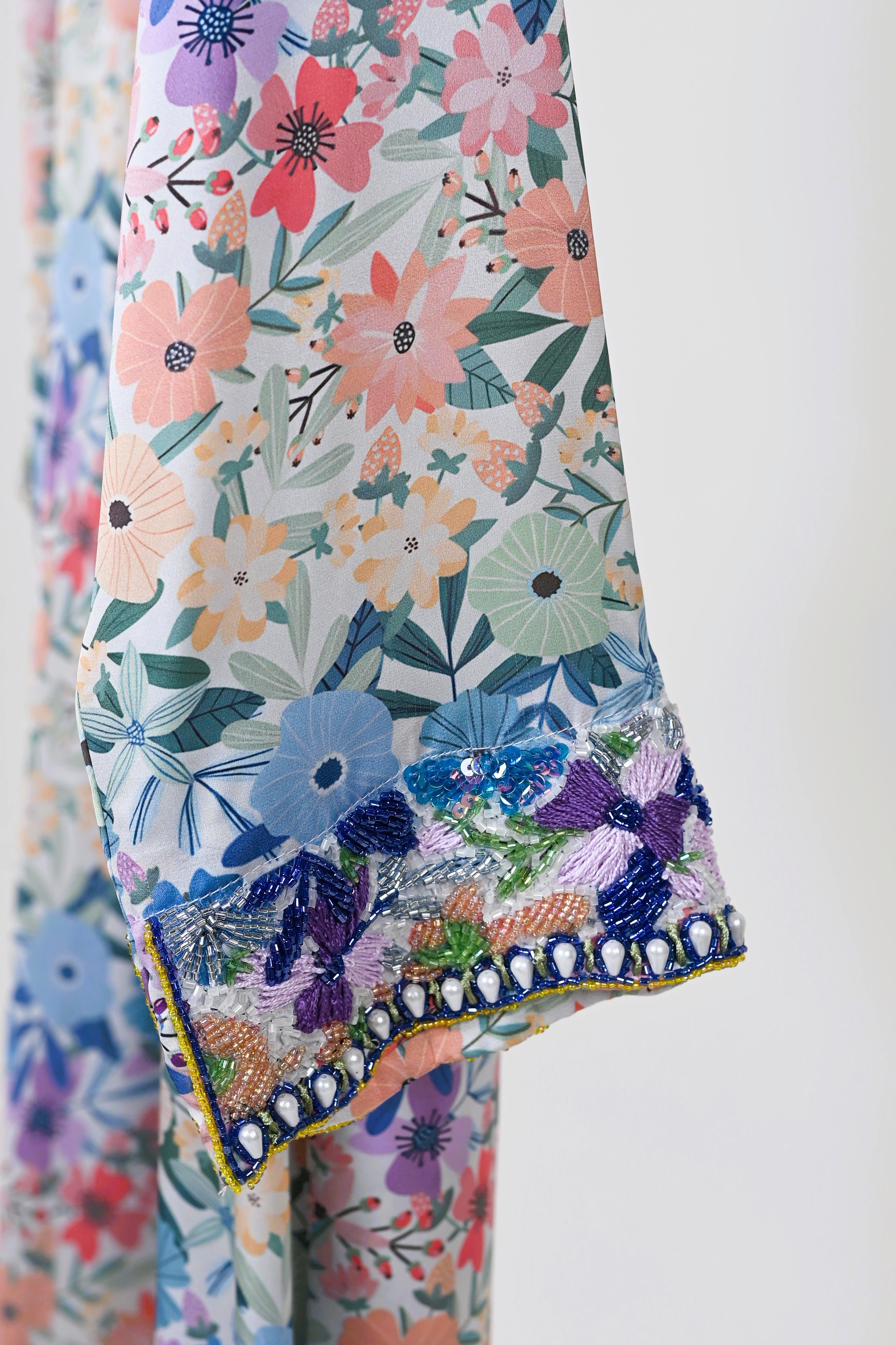 Multicolor Floral Collared Mukhwar