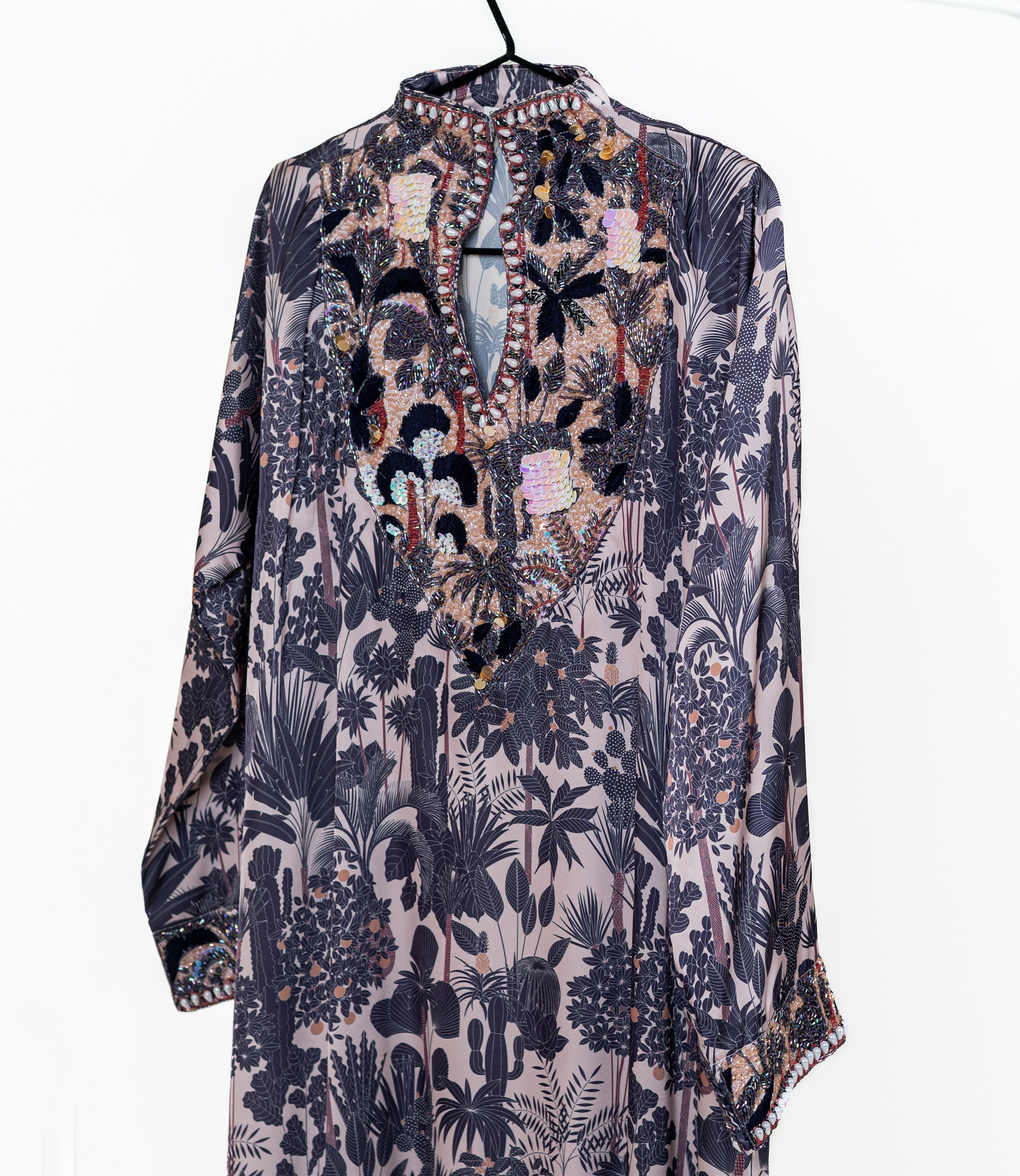 Blush Palm High Neck Mukhwar