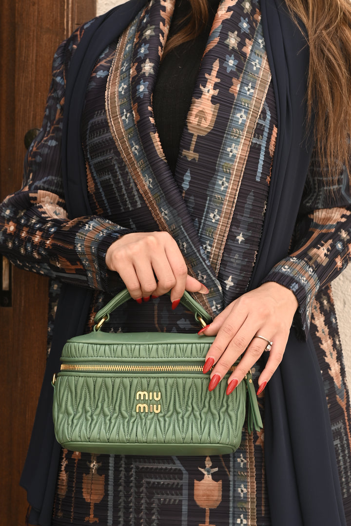 Indigo Vintage Printed Plisse Abaya