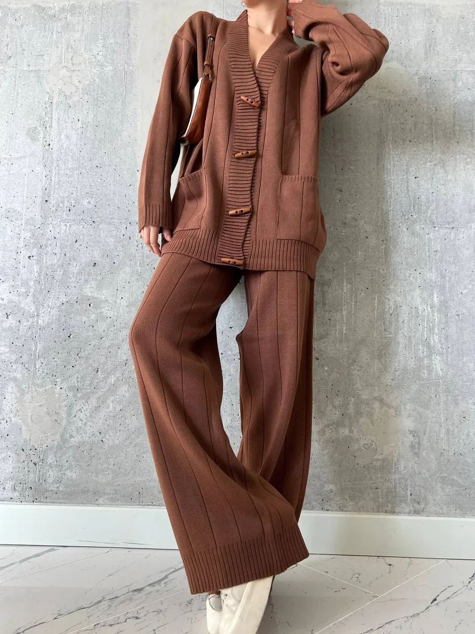 Brown Wood Button Knitted Set