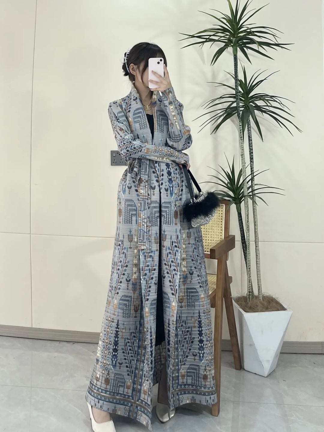 Dusty Blue/Grey Pleated Abaya with Vintage Print