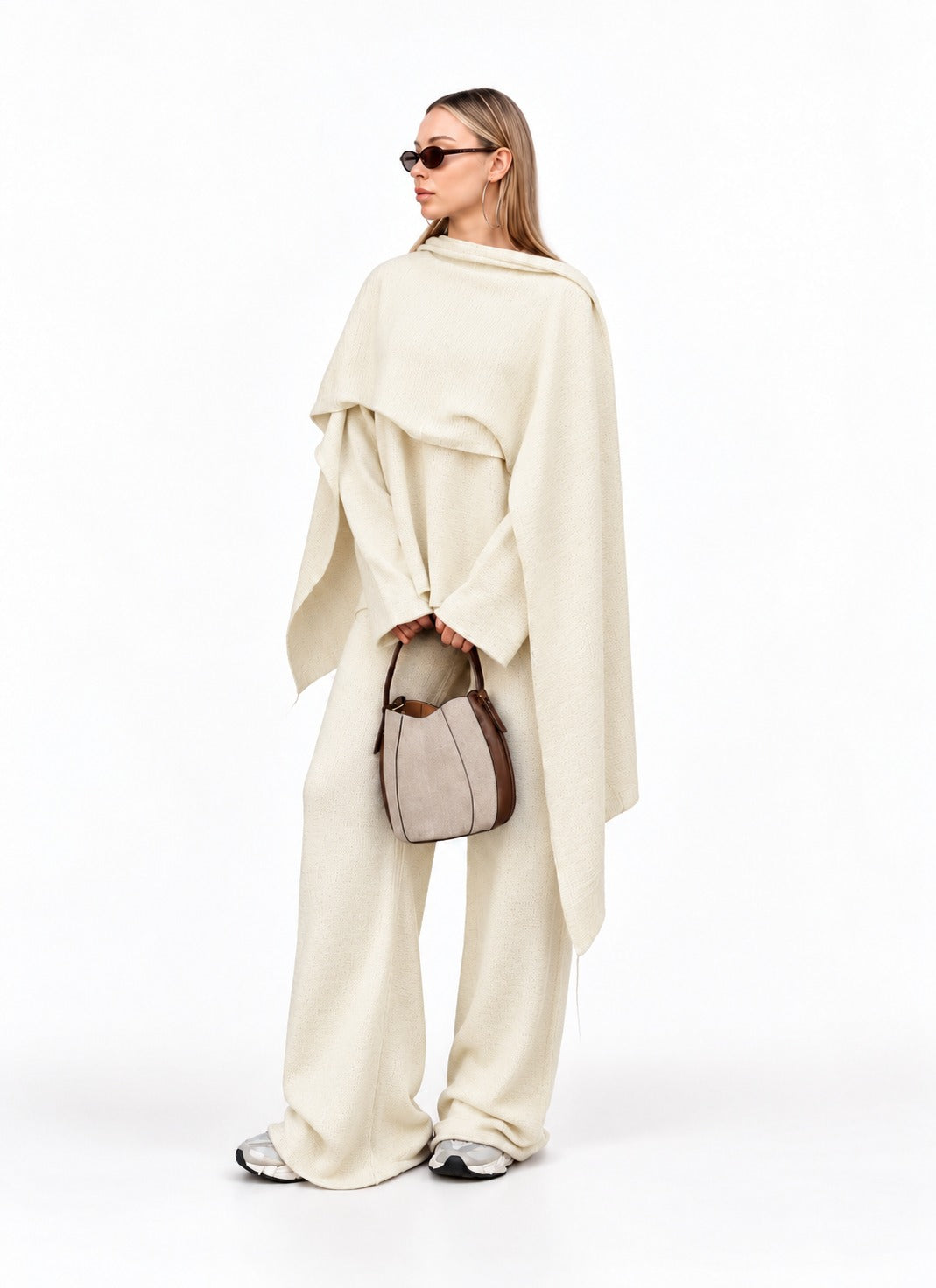 Offwhite Cape Set