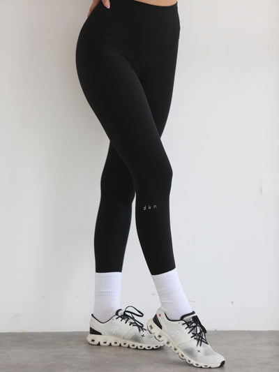 Dkn summer essential high-rise leggings in black